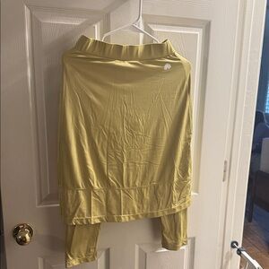 High-Low Pull-On Skirt in Olive Yellow